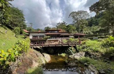 Casa com 3 quartos à venda na Avenida Oliveira Botelho, 55, Alto, Teresópolis