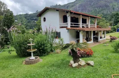 Imagina morara em um sítio próximo ao centro de teresópolis!