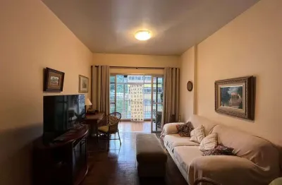 Um apartamento para viver o Alto com leveza — e vista para o Dedo de Deus