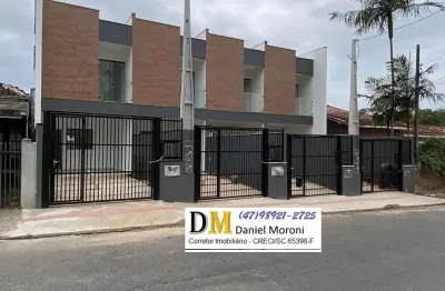 Casa com 3 quartos à venda no Iririú, Joinville 