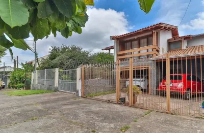 Casa com 2 quartos à venda na rua souza lobo, 1296, vila jardim, porto alegre por r$ 639.000