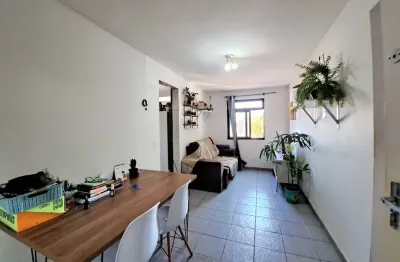 Vendo apartamento na 712 asa norte  1 quarto, vista livre, armários, elevador, barato, oportunidade!