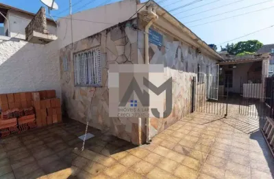Casa com 3 dormitórios, sendo 1 suite, 2 banheiros, 2 vagas de garagem, churrasqueira - vila granada