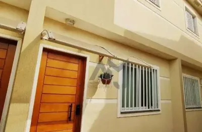 Sobrado em condomínio com 2 dormitórios, sendo 2 suítes, lavabo, cozinha com planejados. aceita permutam em imóvel de maior valor (chácara / sitio),