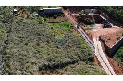 Terreno à venda no São Pedro, Juiz de Fora 