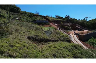 Terreno à venda no São Pedro, Juiz de Fora 