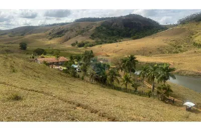 Chácara / sítio com 4 quartos à venda no Centro, Leopoldina 