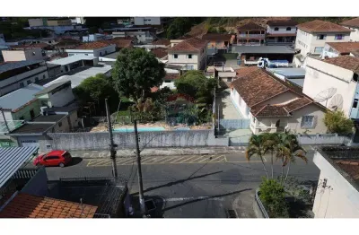 Casa com amplo terreno totalmente plano à venda no coração de matias barbosa