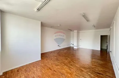Sala comercial para alugar no Centro, Juiz de Fora 