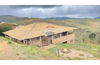 Casa à venda em ibitipoca – mg | vista deslumbrante para as montanhas