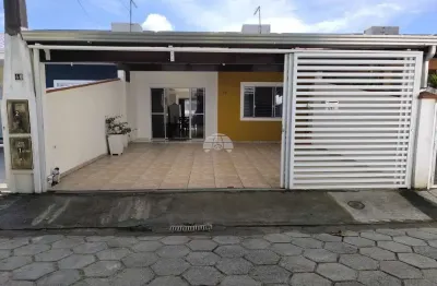 Casa com 2 quartos à venda na rua carmen fuck rodrigues, 54, praia de leste, pontal do paraná, 82 m2 por r$ 480.000