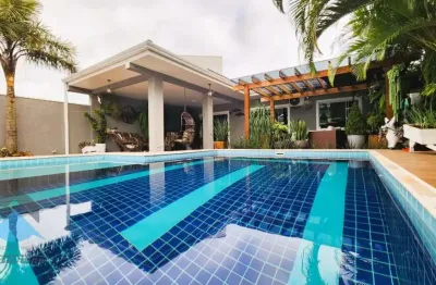 Casa de alto padrão com 3 quartos e 1 suíte em nereidas - guaratuba-pr: 225,75m², 2 salas, 3 banheiros e 4 vagas.