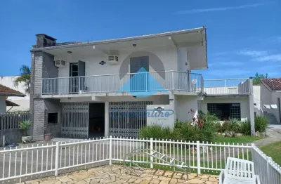 Imperdível: casa de 5 quartos com piscina no centro - guaratuba-pr - 235m² - 4 vagas - confira!
