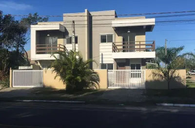 Sobrado mobiliado em guaratuba-pr: 2 quartos, 2 salas, 2 banheiros, 2 vagas de garagem.