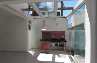 Casa com 4 quartos para alugar na Av. Luciano de Bona, Balneario Sambura, Peruíbe