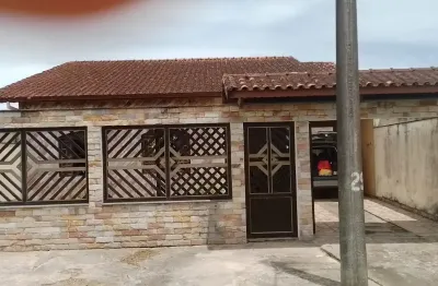 Casa mobiliada com piscina para alugar - condomínio fechado