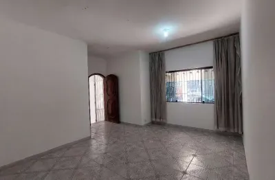 Agradável casa tipo para venda em alto da lapa com 5 quartos, sendo 1 suíte, 177m²