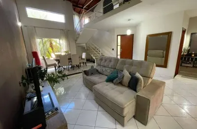 Casa com 3 dormitórios à venda, 212 m² por R$ 1.030.000 - Condomínio Okinawa - Paulínia/SP