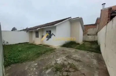 Ótima casa! 02 qtos., quintal, 03 vagas de gar., bem localizado