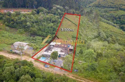 Bela chácara!!! 3.500m² de área total, piscina, poço artesiano