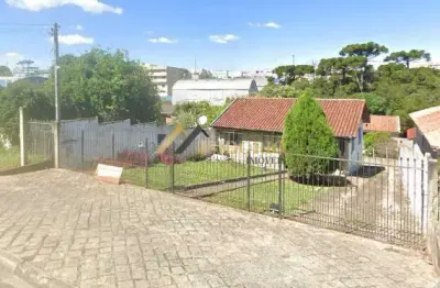 Ótima casa!!! 03 qtos., 480m² de área total, bem localizado