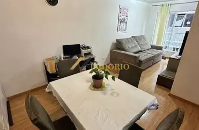 Lindo apto,02 qtos,sala ampla,garagem coberta,ótima localização