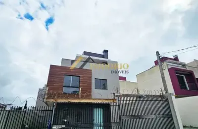 Belo sobrado novo! 03 qtos., suíte, sacada, terraço c/ churras.