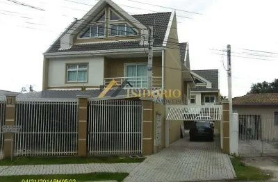 Triplex em cond.,03 qtos,suíte,churrasq.,ático,bem localizado