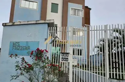 Apartamento todo reformado no atuba! 02 quartos, gar coberta