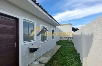 Casa de condomínio no embu! 03 quartos, 02 vagas de garagem.