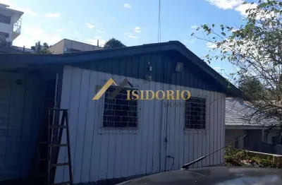 Casa em lamenha grande! 02 quartos, vaga de garagem