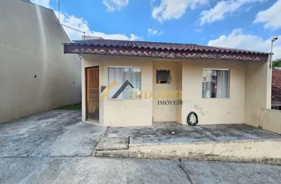 Casa de condomínio em colombo! 03 quartos, semi mobiliado, gar