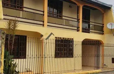 Sobrado de condomínio no santa cândida! 05 quartos, 02 garagem