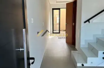 Sobrado em matinhos! 02 quartos, suíte, sacada, central a gás!!