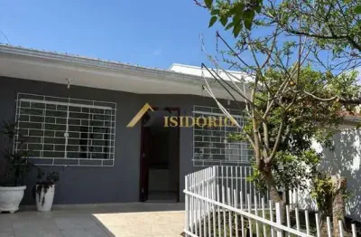 Casa reformada no gralha azul! 02 quartos, churrasqueira!!