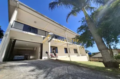 Sobrado com edícula no atuba! 07 quartos, sacada, 14 vagas!!!