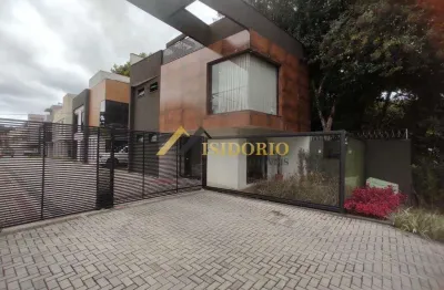 Sobrado de condomínio! 03 quartos, suíte, sacada, portaria!!!