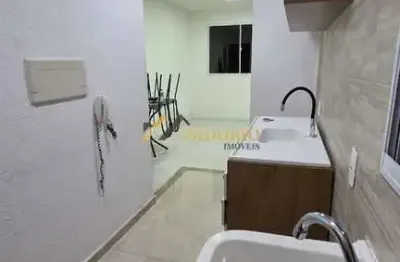 Apartamento para locação no santa cândida! 02 quartos, garagem!