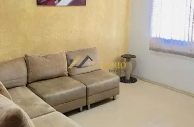 Belíssimo sobrado em cond., 03 qtos,sacada,churras. Próx, havan