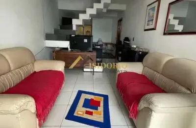 Sobrado no bacacheri! 04 quartos, suíte, sacada, churrasqueira!