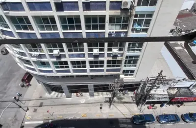 Salas comercias localizada na amaral peixoto, próximo ao fórum,plaza shopping , barcas e ao comércio diversificado.excelente para clínicas,consultórios,advocacia e outras especialidades.