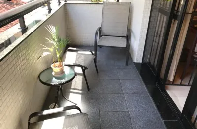 Apartamento de 3 quartos com 1 suíte,varanda, fundos, 1 vaga na escritura.