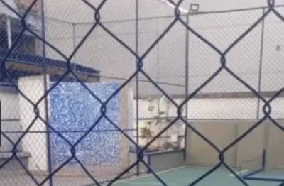 Apartamento com varanda, sala, cozinha, dependência completa de empregada, 3 quartos,sendo uma suíte e duas vagas