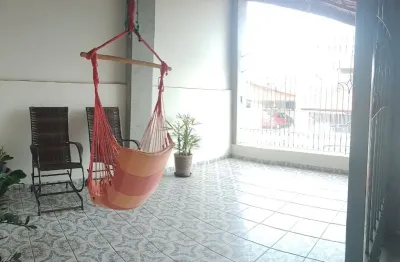Casa à venda com 2 quartos, 1 banheiro e 128m² por r$ 420.000