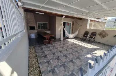 Casa para venda em balneário piçarras, itacolomi, 3 dormitórios, 1 suíte, 2 banheiros, 1 vaga