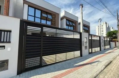 Casa para venda em balneário piçarras, itacolomi, 3 dormitórios, 3 suítes, 4 banheiros, 2 vagas