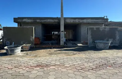 Casa para venda em balneário piçarras, itacolomi, 3 dormitórios, 1 suíte, 1 banheiro, 1 vaga