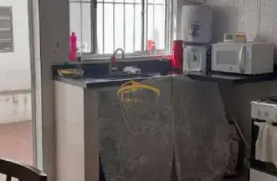 Sobrado à venda no centro de osasco, com 2 dormitórios e 1 vaga de garagem