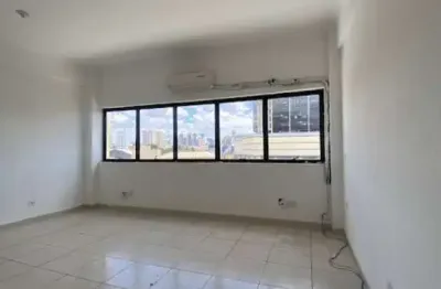 Sala comercial para locação, Centro de Osasco, ao lado da estação de trem.