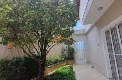 Casa para venda, vila campesina, osasco, com 3 suítes, escritório, 4 vagas de garagem, quintal com churrasqueira.